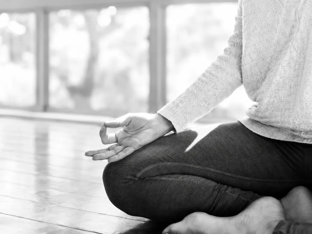 lhy-seated-1